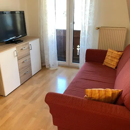 Rose Inklusive Fruehstueck & Saunanutzung 3*